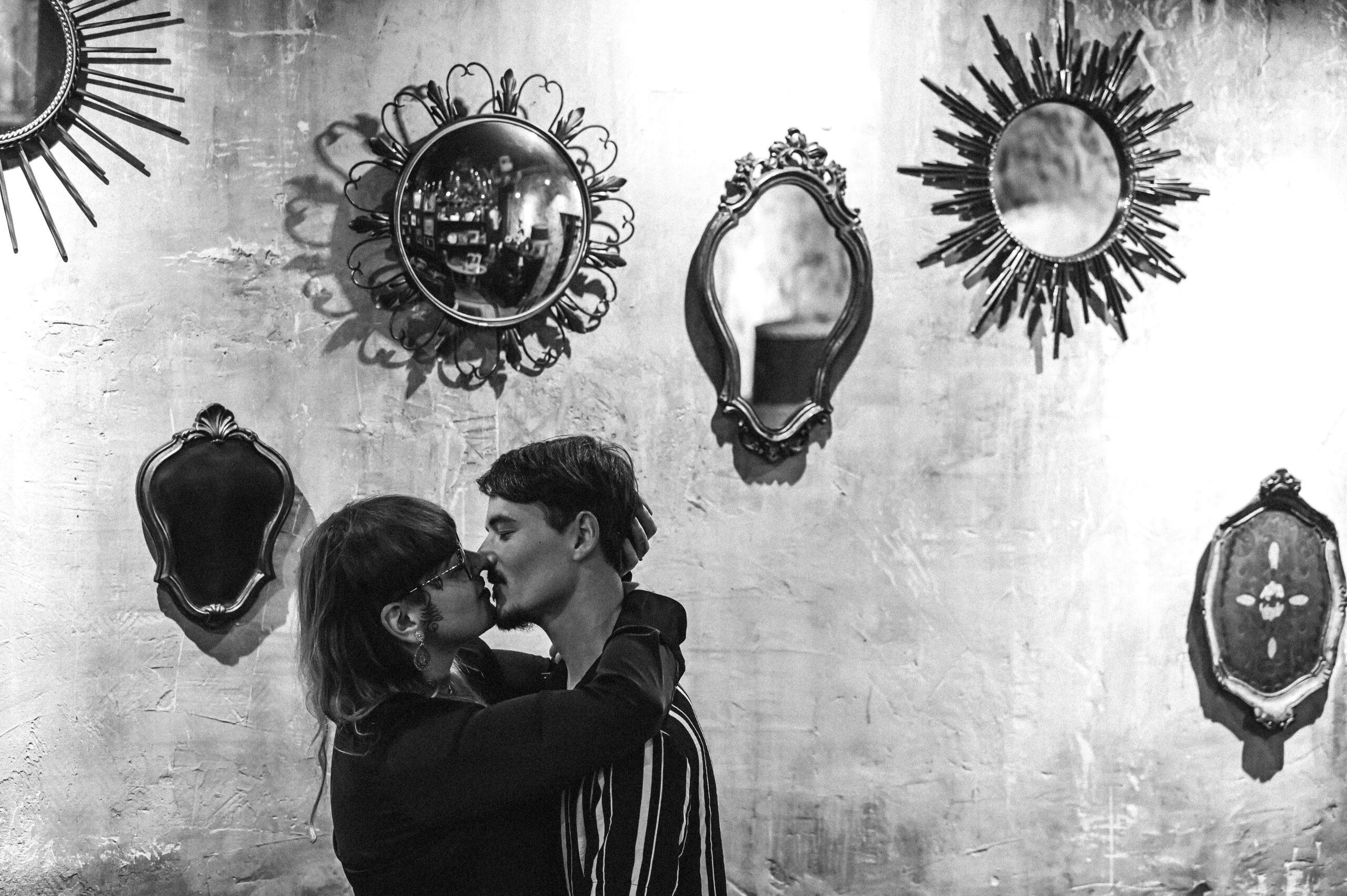 CAROLYNE CLIC