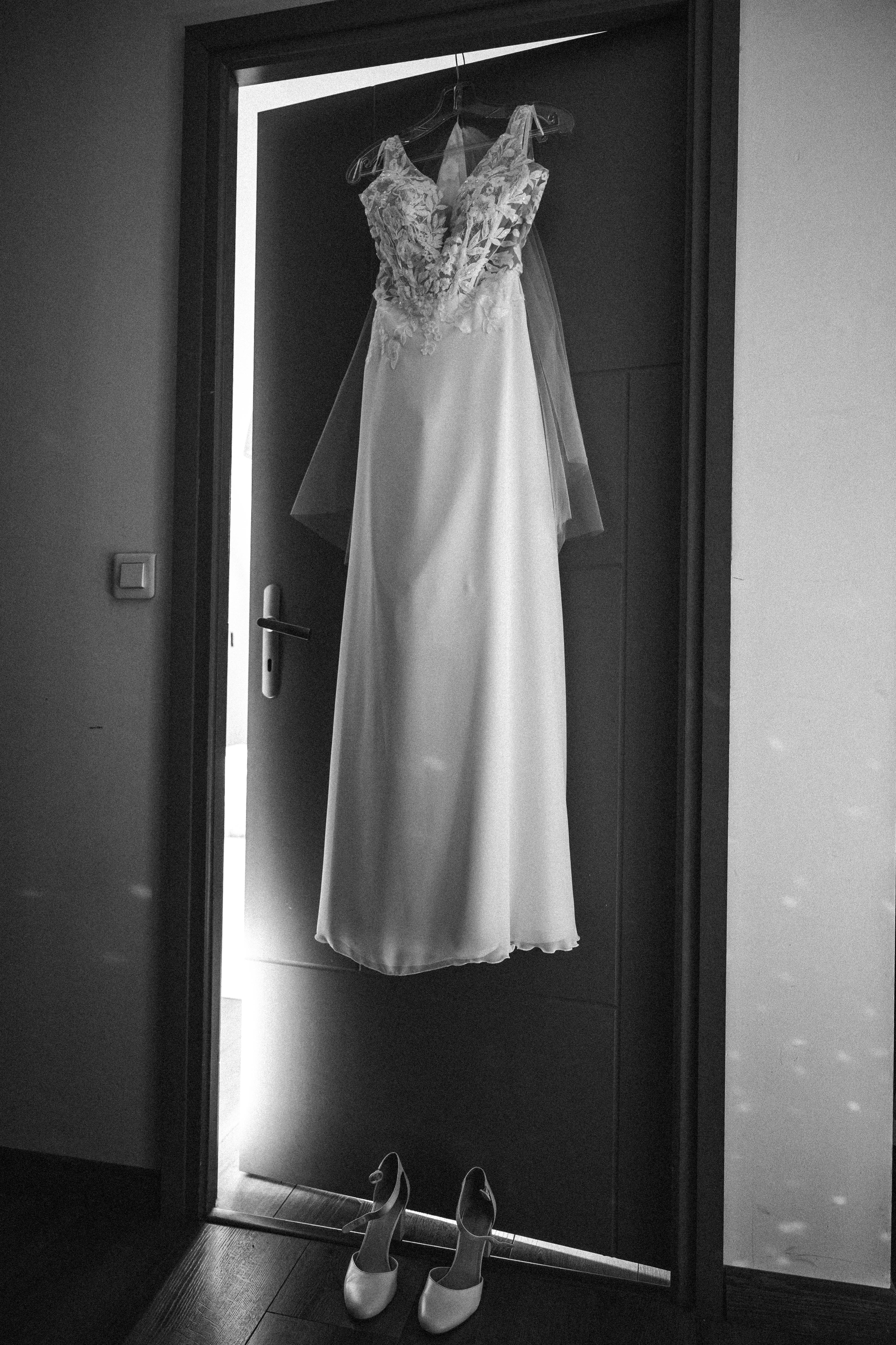 CAROLYNE CLIC